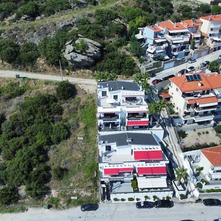 Aelia Apartments Néa Péramos Eksteriør bilde