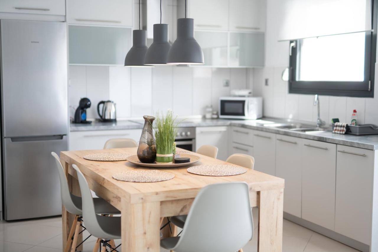 Aelia Apartments Néa Péramos Eksteriør bilde