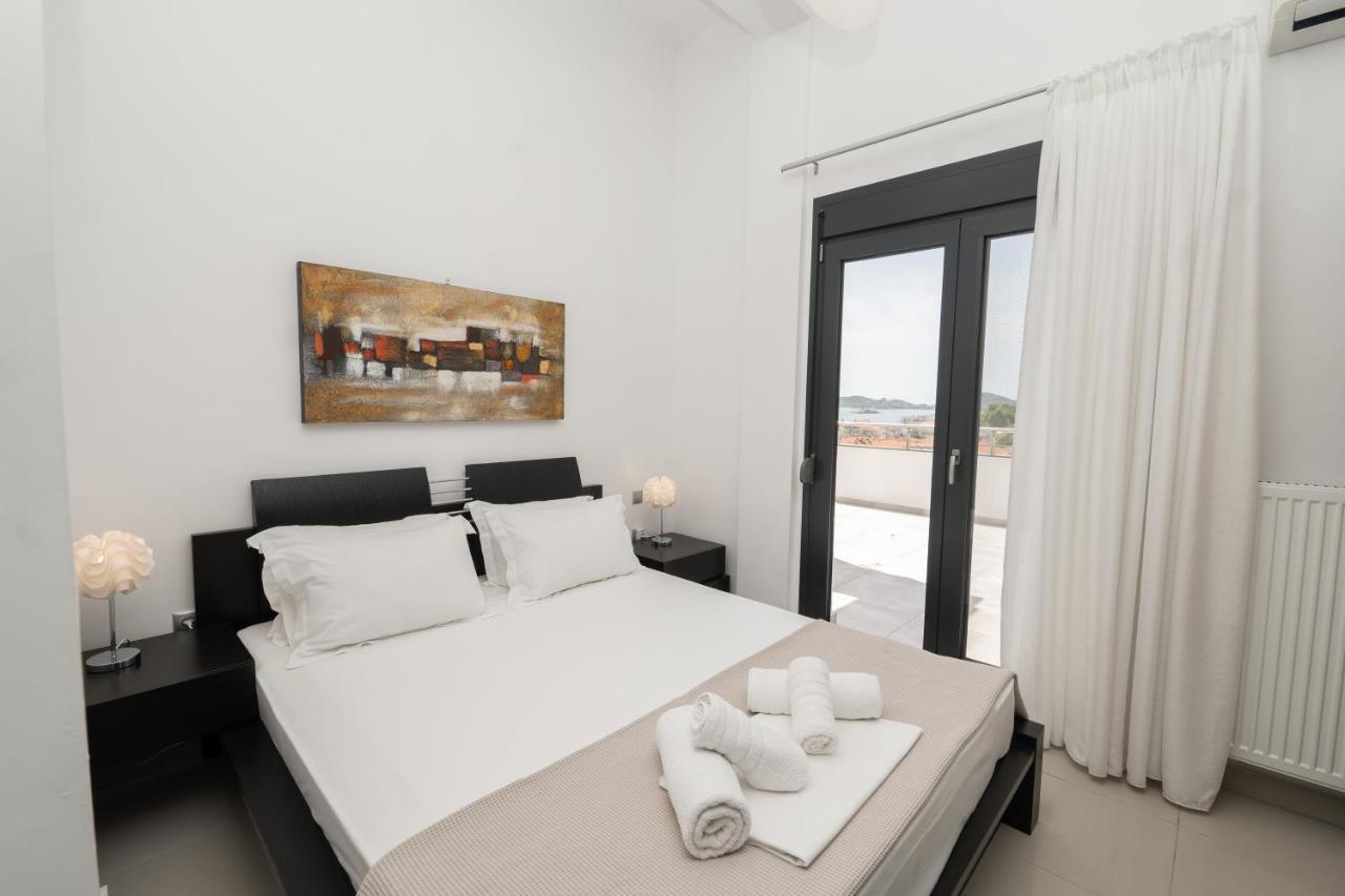 Aelia Apartments Néa Péramos Eksteriør bilde