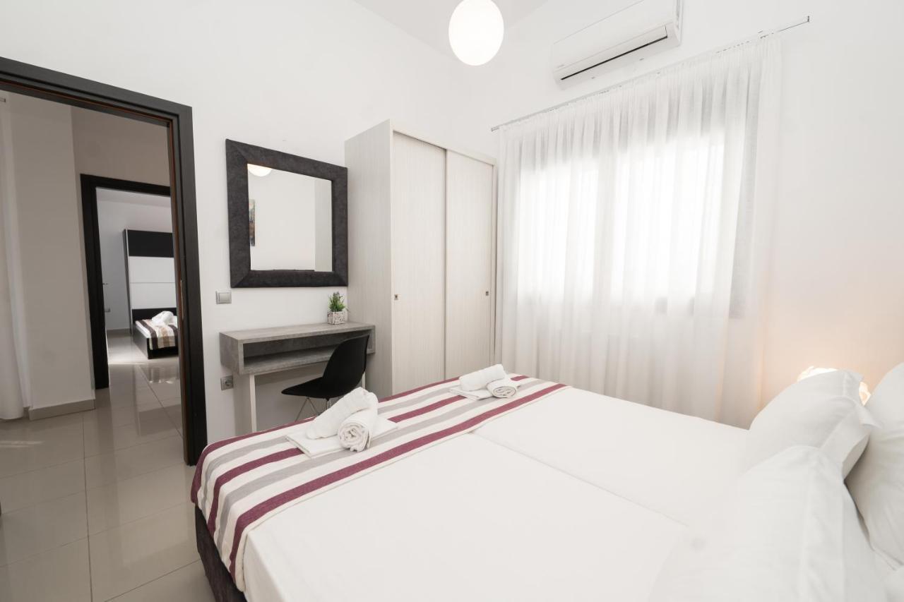 Aelia Apartments Néa Péramos Eksteriør bilde